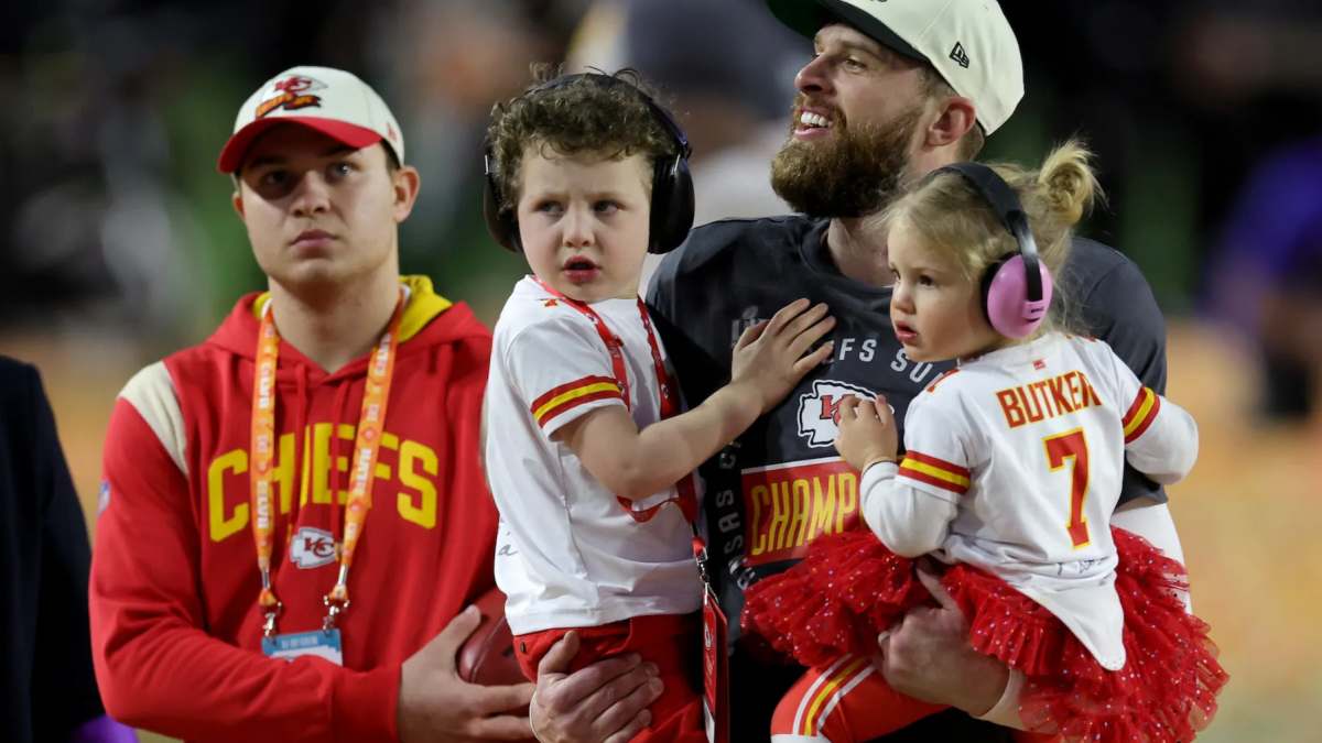 Wife, daughter of Kansas City Chiefs owner back Harrison Butker amid controversy