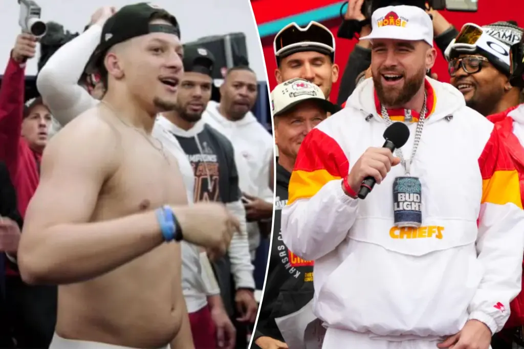 In the latest episode of their "New Heights" podcast, brothers Travis and Jason Kelce shared differing views, sparking lively discussion. The topic at hand was a viral photo of a shirtless Patrick Mahomes in the Chiefs locker room