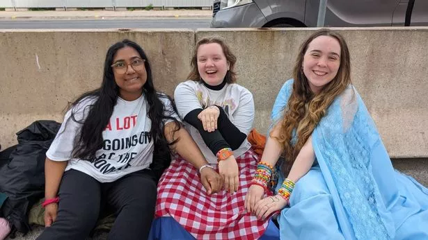 Taylor Swift fans wrap themselves in blankets as hundreds queue for hours in Liverpool to see the pop icon - after her army caused an 'earthquake' at her last Edinburgh gig