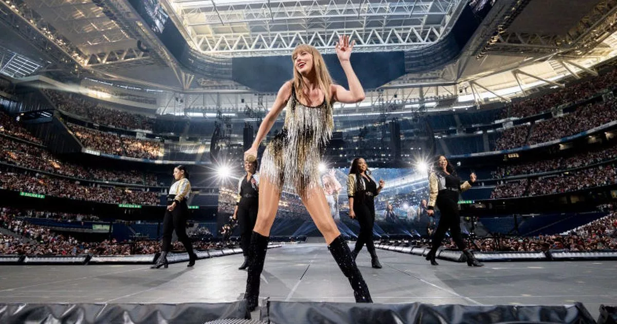 UPDATE: A dedicated Taylor Swift fan, who has attended three of the singer's Eras Tour concerts, has shared some valuable advice with a composed detailed post outlining everything fans should and should not do at Taylor's performances...See details