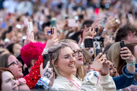 Incredible moment Taylor Swift fans can be heard from MILES away as pop icon performs in Edinburgh for the UK leg of her smash-hit Eras Tour, thrilling thousands of 'Swifties'